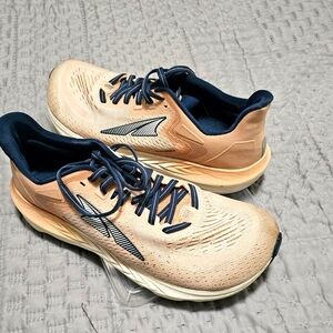 Altra Provision 6 Running Shoe Sz 10.5 US